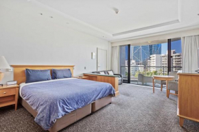 Surfers Paradise Studio, Short Walk to Beach